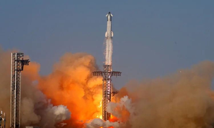 स्पेसएक्स स्टारसिप ‘नियमित’ परीक्षणका क्रममा विस्फोट