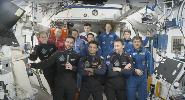 तीन देशका अन्तरिक्ष यात्रीहरूका लागि निजी अन्तरिक्ष उडान प्रशान्त महासागरमा अवतरण