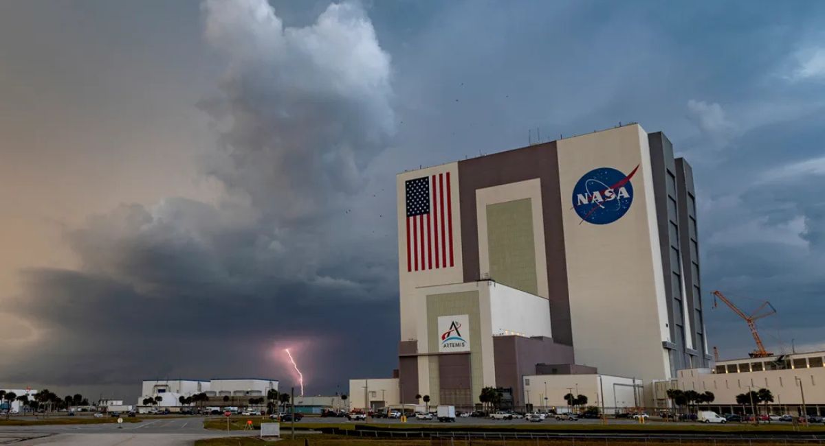 जासुसी हुनसक्ने भन्दै नासाद्वारा चिनियाँ नागरिकलाई सेवामा प्रतिबनधको घोषणा