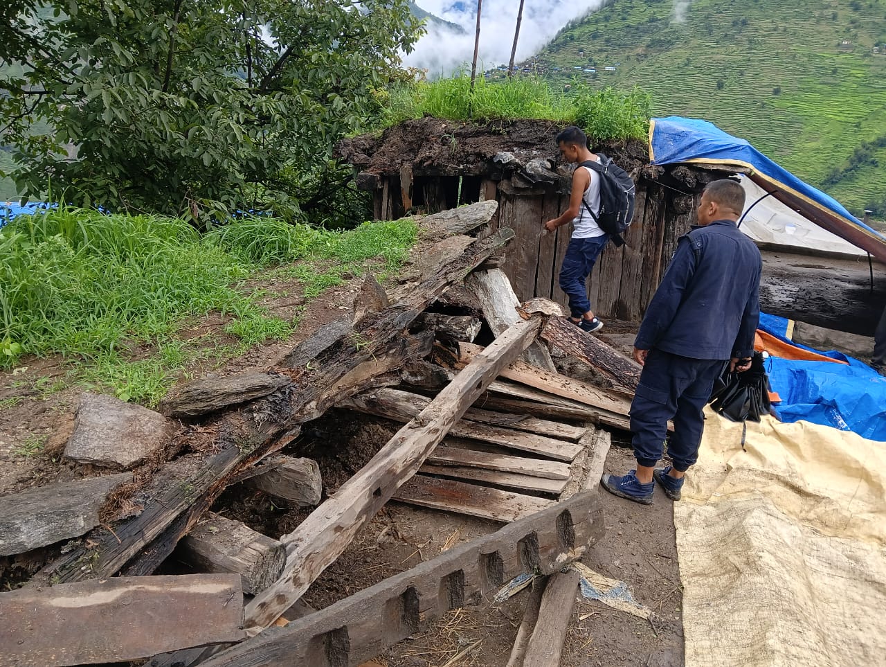 बर्षाका कारण मुगुमा नौं घर भत्किए, पीडितको विचल्ली