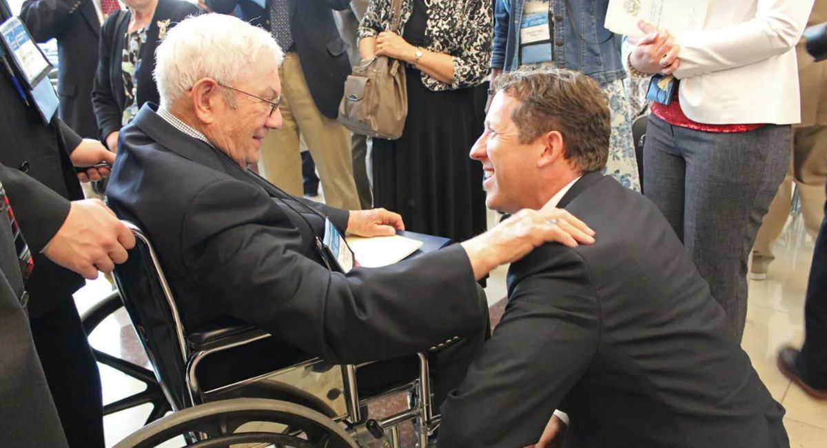 अमेरिकाको अन्तिम जीवित दोस्रो विश्वयुद्धका ‘एस’ पाइलट डोनाल्ड म्याकफर्सनको निधन