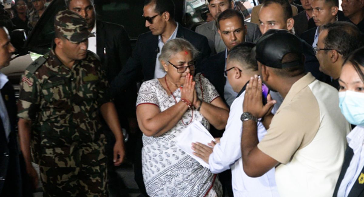 प्रधानमन्त्रीले ट्रमा सेन्टर पुगेर घाइतेको स्वास्थ्यबारे लिनुभयो जानकारी