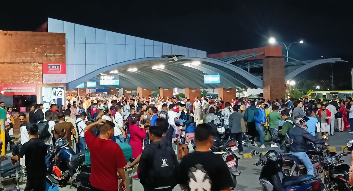 त्रिभुवन अन्तर्राष्ट्रिय विमानस्थलमा यात्रुहरूको भीड