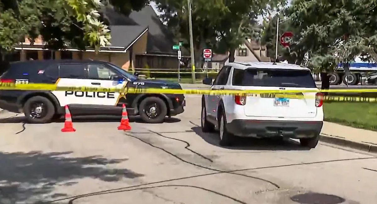 शिकागो नजिकै आव्रजन धरपकडमा एकको मृत्यु, आईस अधिकारी घाइते