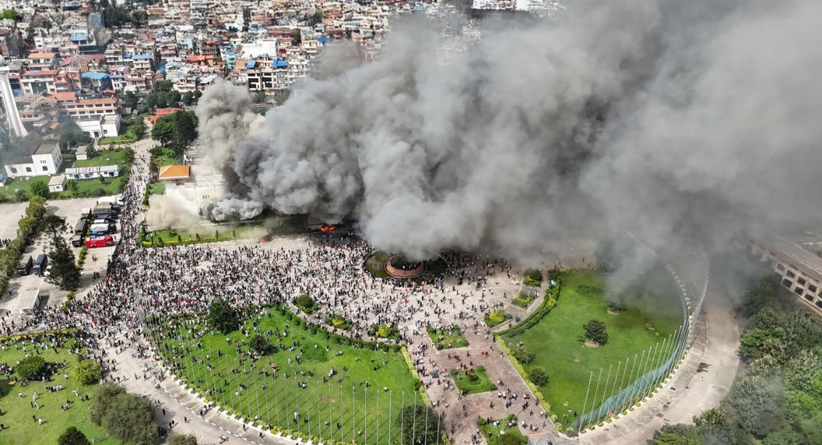 आन्दोलनकारीको पहिलो निशानामा परेको संसद्ः क्षतिको मूल्याङ्कन र सेवा सञ्चालनसँगसँगै