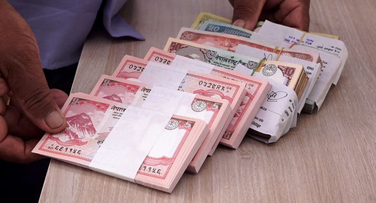 राष्ट्र बैंकले थाल्यो सुकिला नोटको वितरण