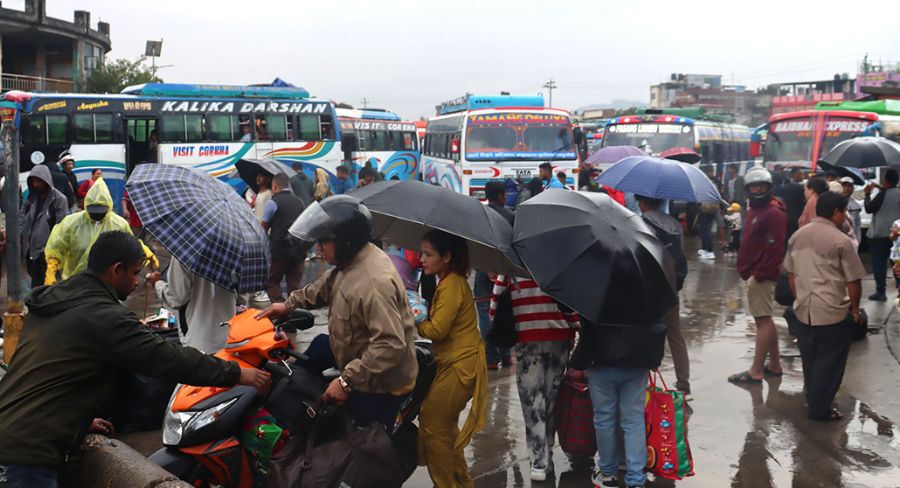 दसैँ सुरु भएपछि साढे पाँच लाखले छाडे उपत्यका