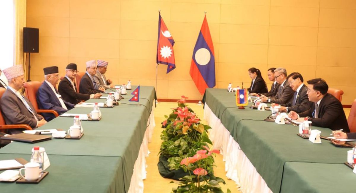 प्रधानमन्त्री ओली र लाओ जनप्रजातान्त्रिक  गणतन्त्रका राष्ट्रपतिसुसौलिथ बीच भेटवार्ता