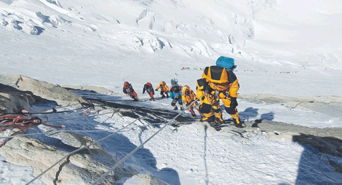 हिमाल आरोहणबाट ६४ करोड बढी राजस्व सङ्कलन