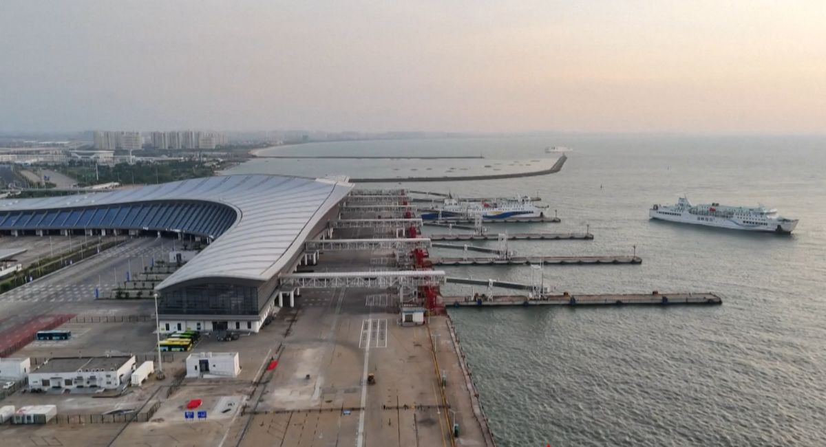 दक्षिण चीनमा शक्तिशाली सामुन्द्रिक आँधी ‘रगासा’को कहर, लाखौं मानिस विस्थापित