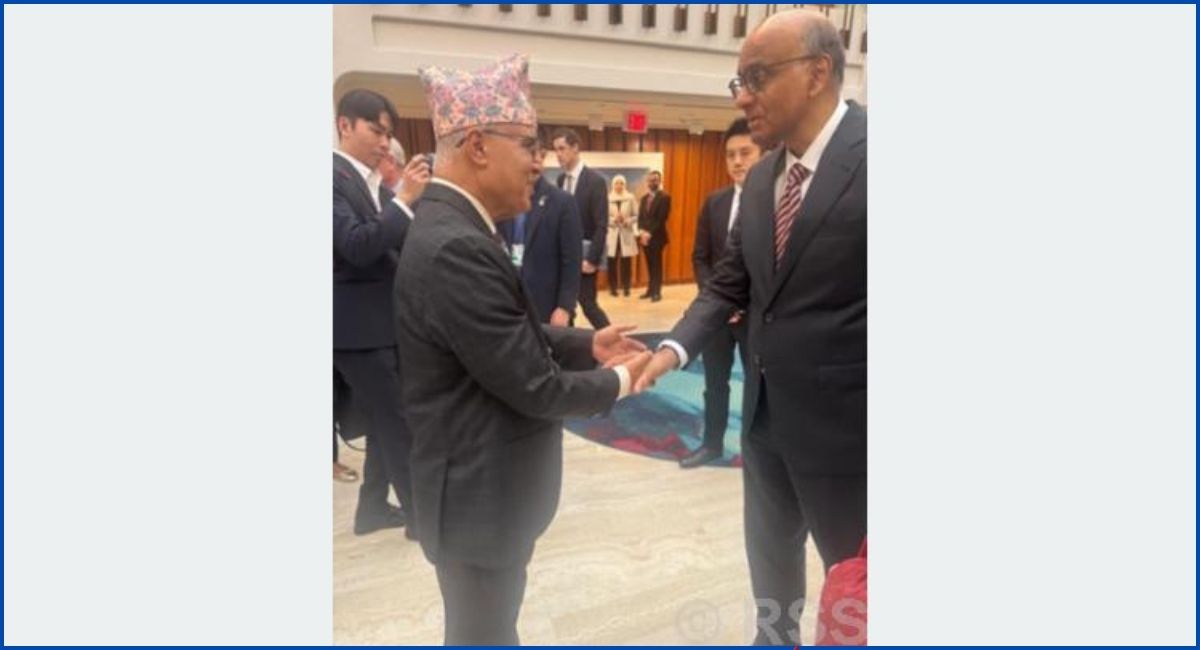 सिङ्गापुरका राष्ट्रपति थरमनसँग अर्थमन्त्री खनालको भेट