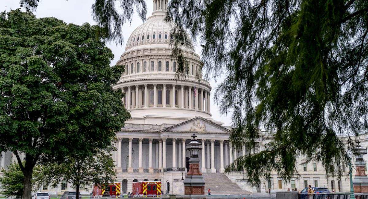 छ वर्षपछि पहिलोपटक अमेरिकी सङ्घीय सरकार बन्द