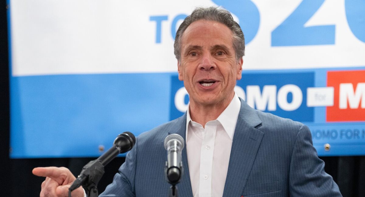 कुओमोले पाए पूर्व मेयर ब्लुमबर्गसहित दुई ठूला समर्थन