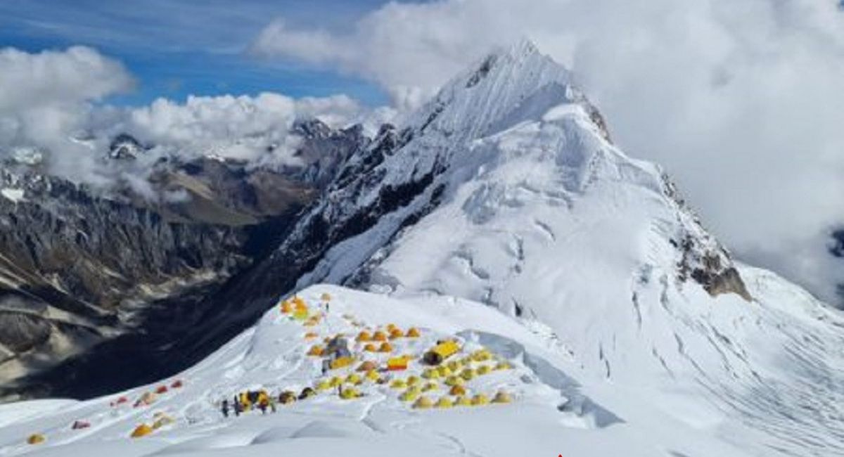 मनास्लु क्षेत्रमा एक विदेशी पर्यटक पहिरोमा पुरिइन्