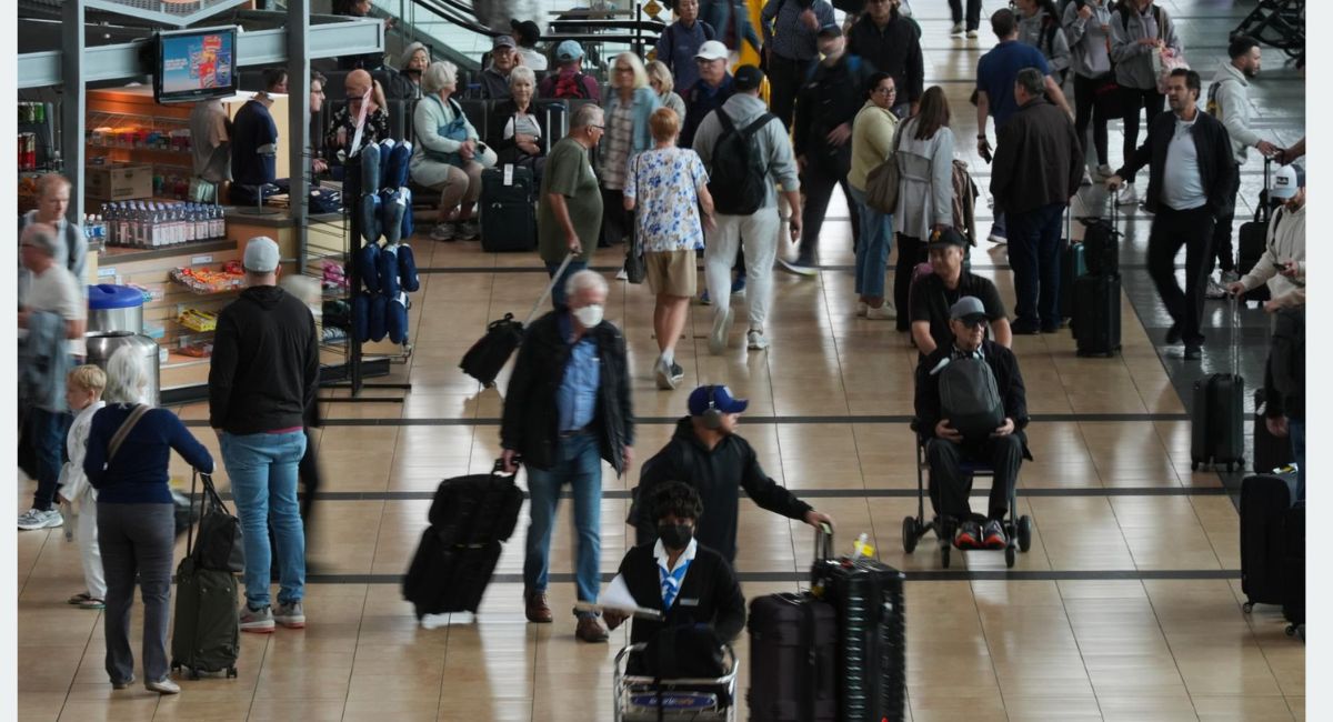 सरकारी बन्दका कारण अमेरिकी एयरलाइन्सका दुई हजार ५०० भन्दा बढी उडान रद्द, यात्रुहरू समस्यामा