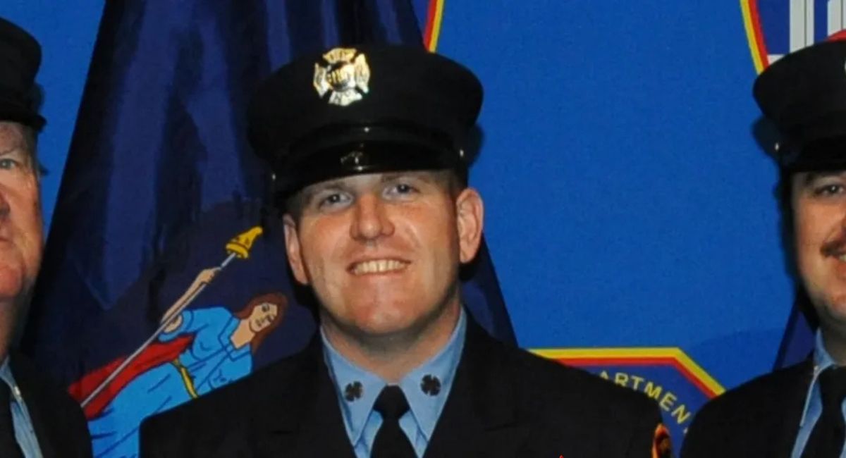 ब्रुकलिनमा आगलागी निभाउने क्रममा FDNY अग्निनियन्त्रकको  मृत्यु