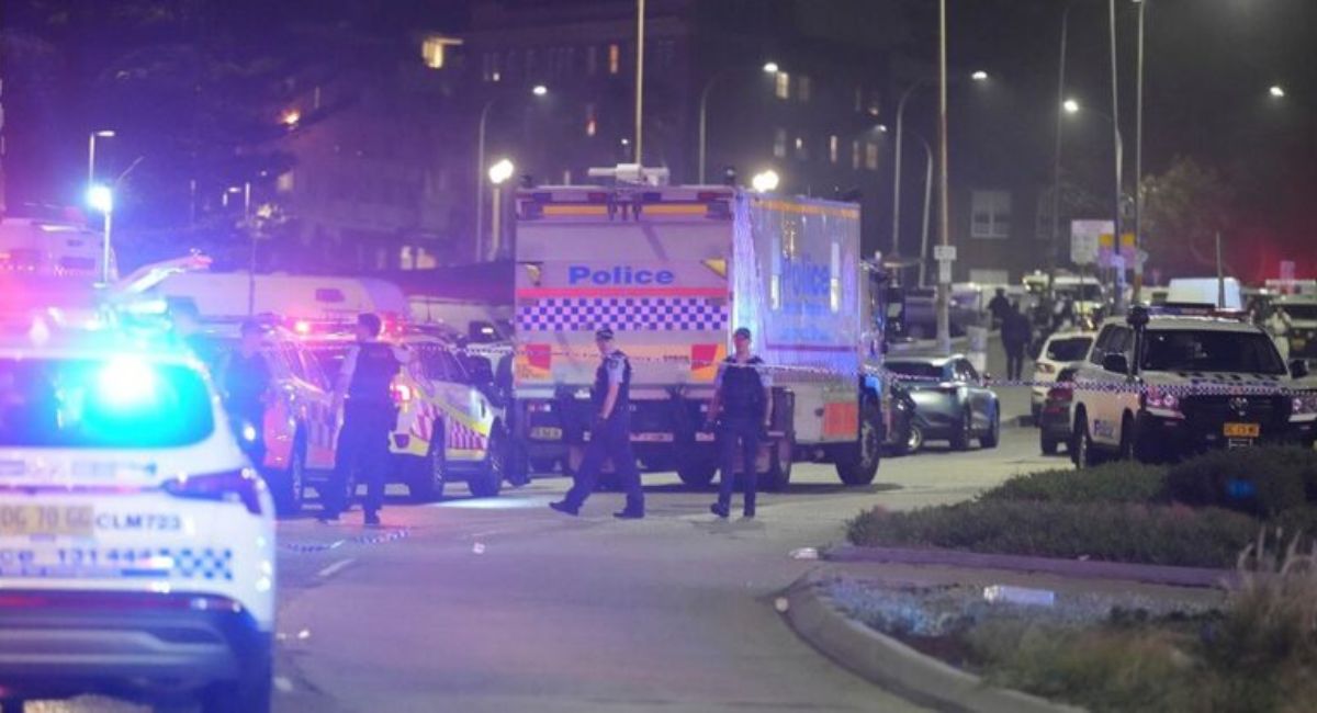 अष्ट्रेलियाको बोन्डी समुद्र तटमा आतंकवादी आक्रमण : १६ जनाको मृत्यु, ४० घाइते