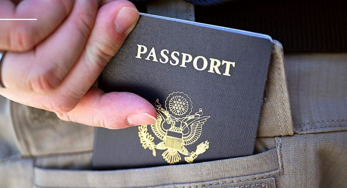 अमेरिकी नागरिकहरू पासपोर्ट बोकेर हिँड्न बाध्य : आप्रवासन छापामार कारबाहीले फैलाएको त्रास