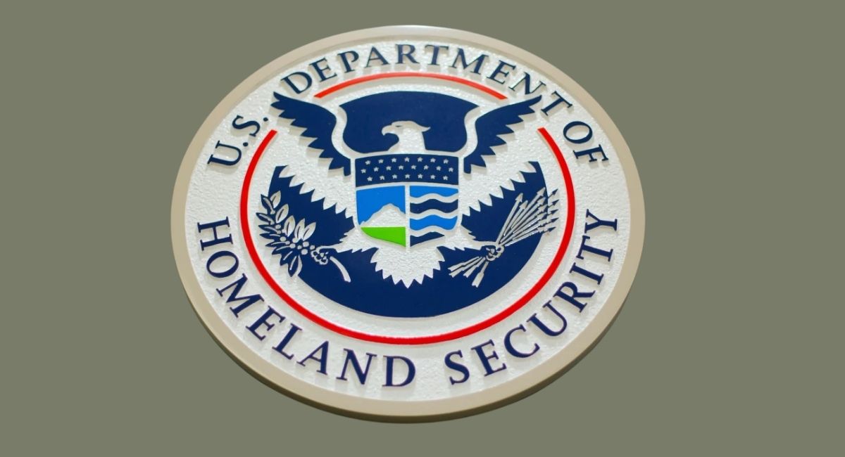 अध्यागमन एजेन्टलाई कोठा नदिएकोमा हिल्टन र मिनिसोटाको होटलद्वारा माफी