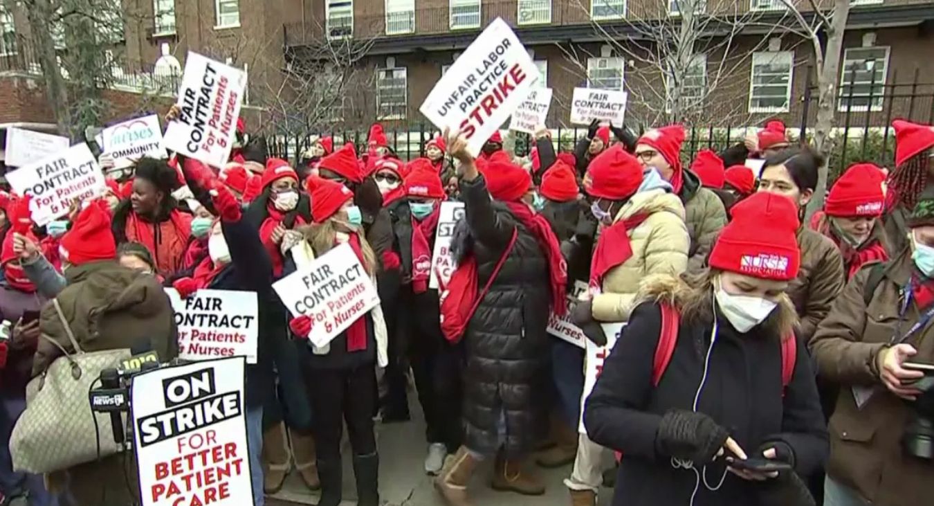 न्युयोर्कका नर्सहरूको हड्ताल दोस्रो दिनमा प्रवेश: १५ हजार स्वास्थ्यकर्मी सडकमा, बिरामीको उपचारमा चुनौती