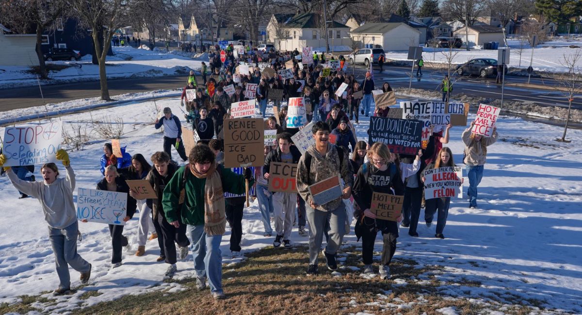 मिनेसोटा र जुम्ल्याहा सहरहरूद्वारा संघीय सरकारविरुद्ध मुद्दा: आप्रवासी दमन र रेनी गुडको हत्याले चर्कियो आन्दोलन