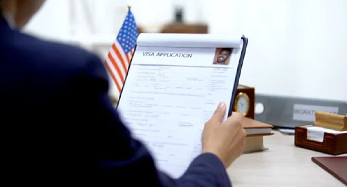 नेपालसहित ७५ देशलाई अमेरिकी ‘आप्रवासी भिसा’मा रोक: को-को पर्छन् असरमा?