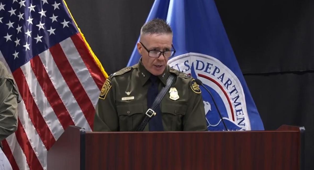 मिनेसोटामा अध्यागमन अपरेशन: सरकारी अधिकारीहरूमाथि अनुसन्धान र कानुनी लडाइँ तीव्र