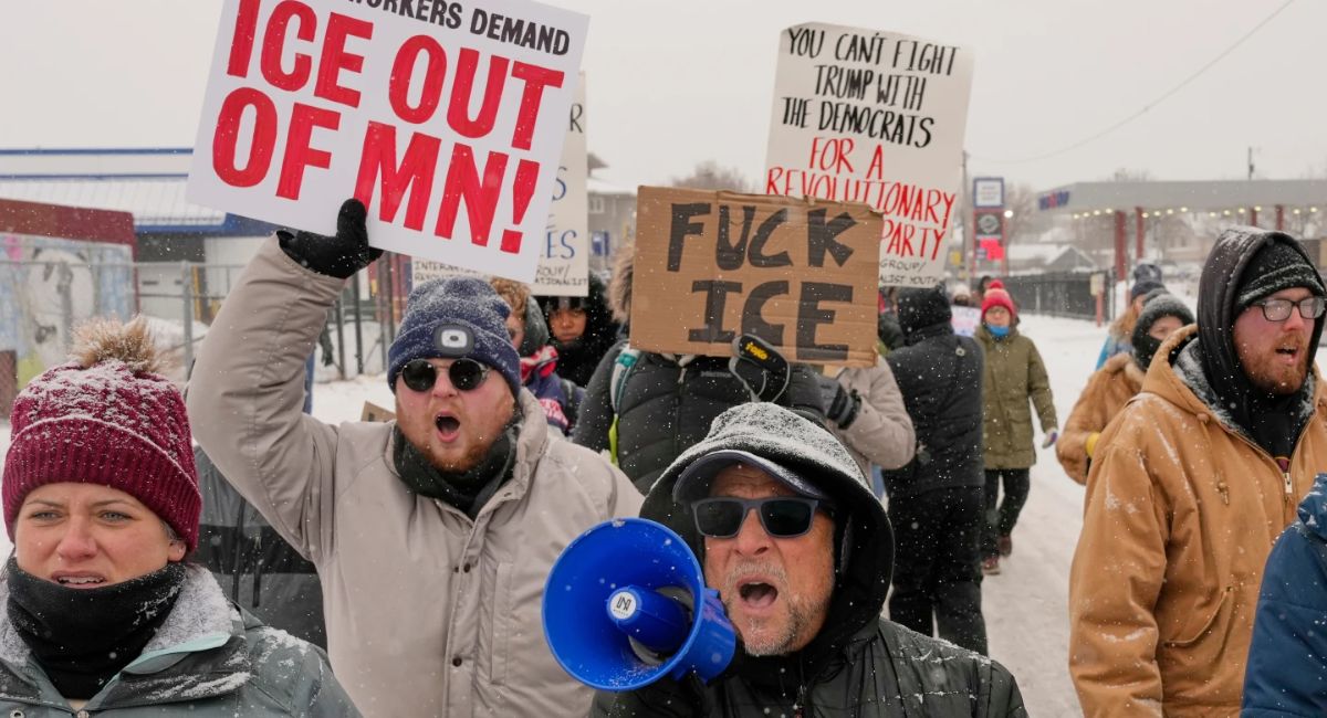 मिनेसोटा काण्डपछि रक्षात्मक अवस्थामा डेमोक्र्याटहरू: ट्रम्पलाई कसरी काउन्टर दिने भन्नेमा अन्योल