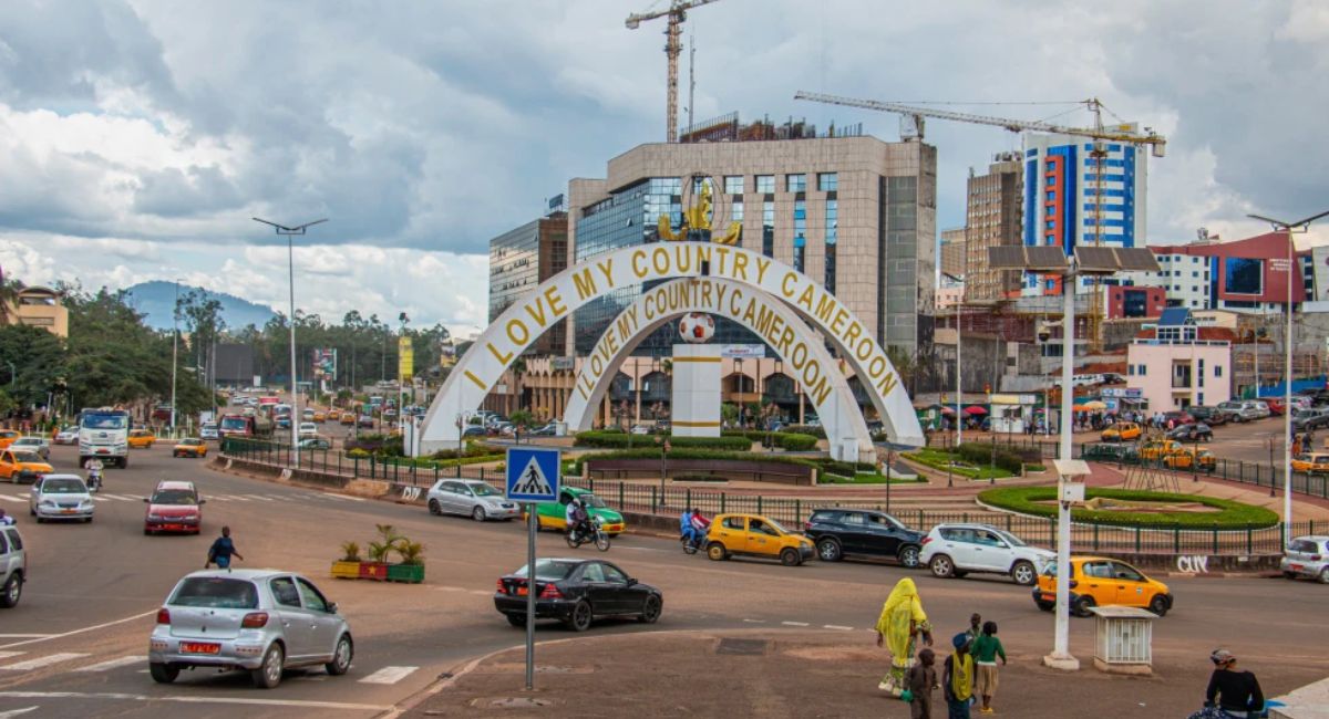 अमेरिकाले फेरि पठायो तेस्रो देशका नागरिकलाई क्यामरुन, गोप्य सम्झौताको खुलासा