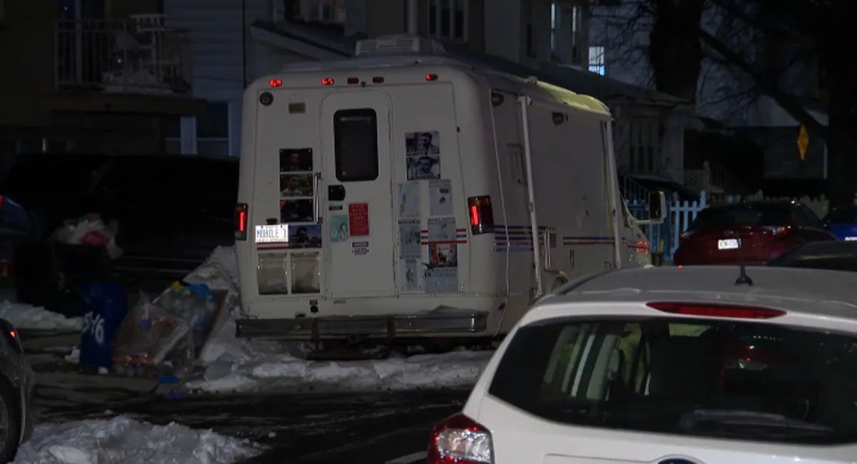 क्विन्समा रहस्यमय घटना: भेटेनरी भ्यानभित्र मानिस र कुकुर मृत फेला, निसास्सिएर ज्यान गएको आशंका