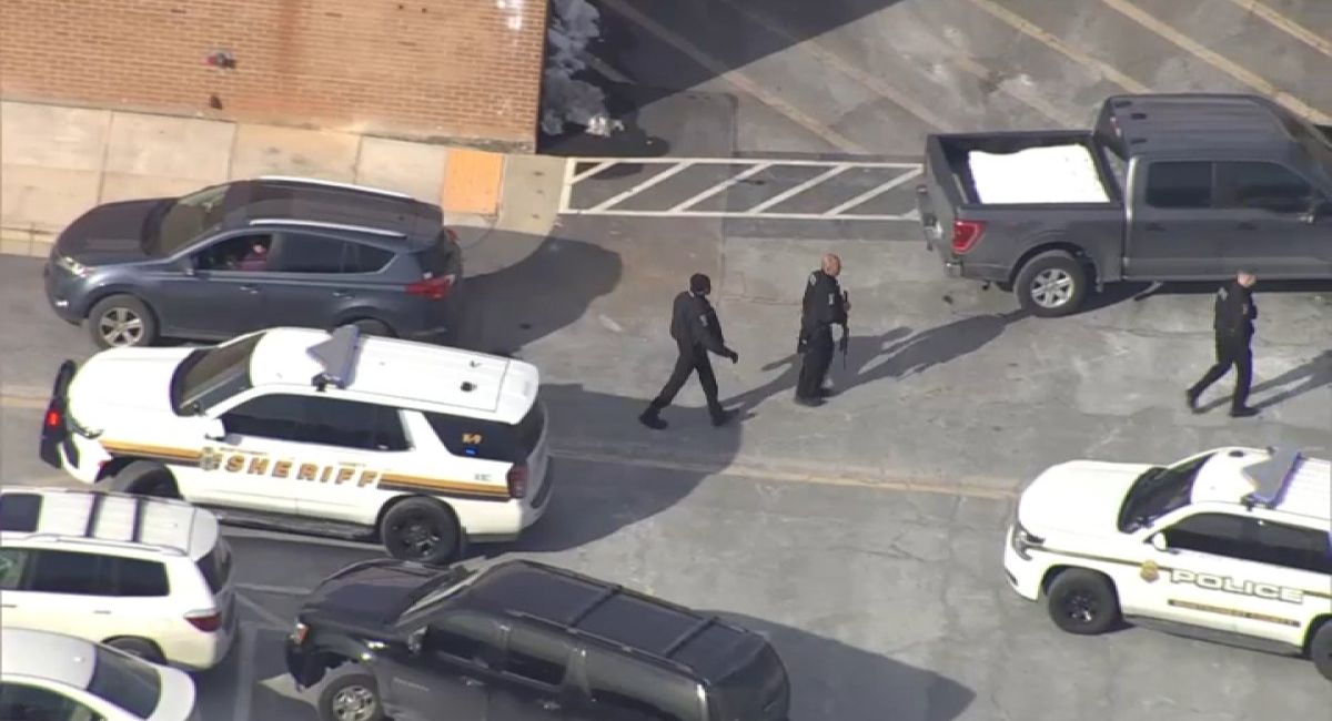 मेरिल्याण्डको हाईस्कुलमा  १६ वर्षीय विद्यार्थीले आफ्नै सहपाठीलाई हाने गोली