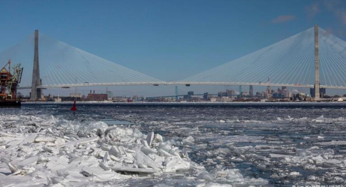 अमेरिका-क्यानडा जोड्ने पुलमा ट्रम्पको तगारो: ‘क्षतिपूर्ति नपाएसम्म उद्घाटन हुँदैन’