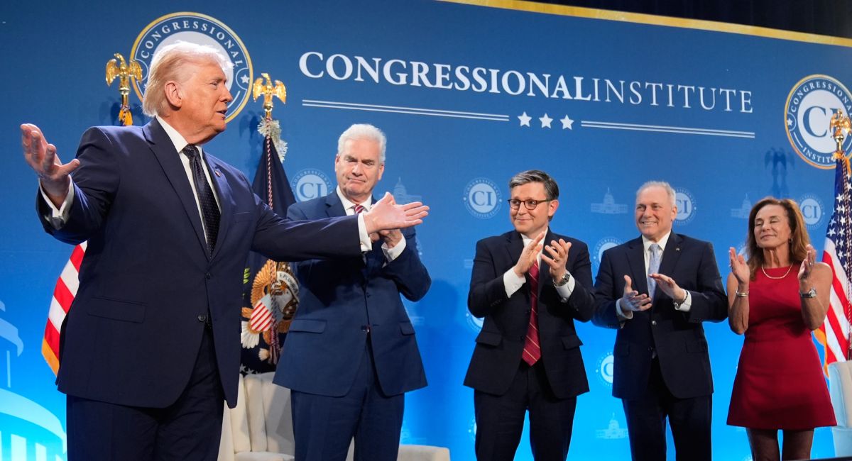 ट्रम्पको देशनिकाला अभियान तीव्र, होमल्यान्ड सेक्युरिटीमा नयाँ नेतृत्व आउँदै