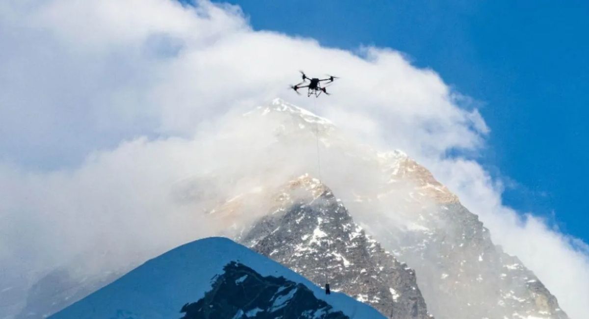 चिनियाँ ड्रोनको नयाँ कीर्तिमान: सगरमाथा क्षेत्रमा ८,८६१ मिटर उचाइमा उडान