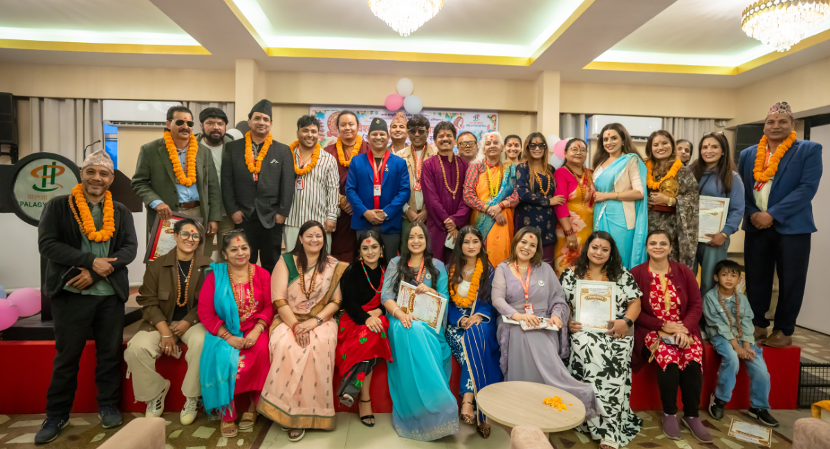 विश्व हिन्दु कलाकार मञ्चद्वारा दशैँ–तिहार शुभकामना कार्यक्रम सम्पन्न, विशिष्ट व्यक्तित्वहरू सम्मानित